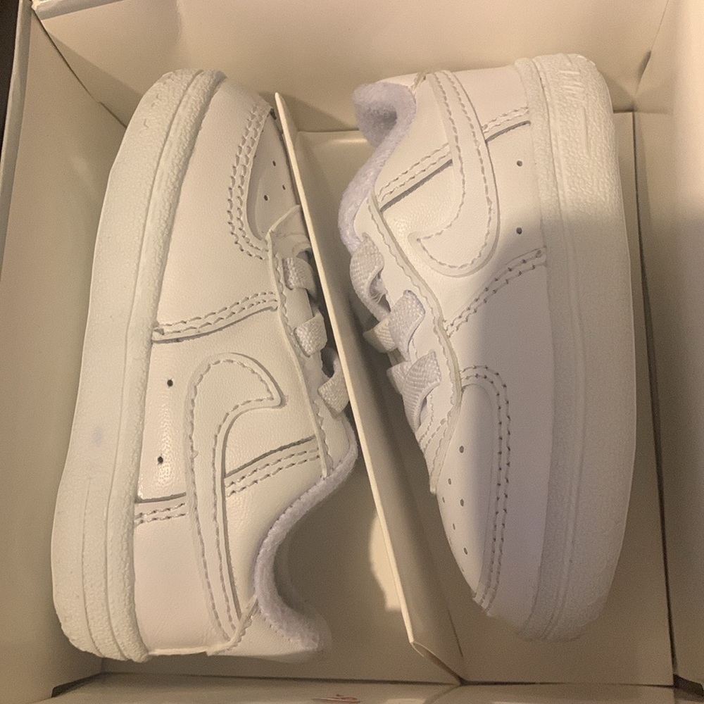 White Nike Air Force 1 Crib shoes
